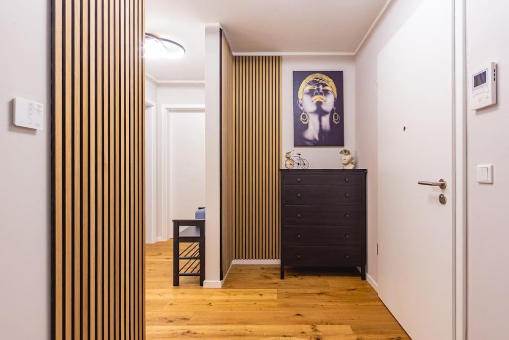 A&V Apartments Wunderschoene Penthouse Wohnung Moers Exteriör bild